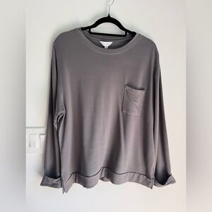 Danskin Women’s Large Sweatshirt Top with fleece interior Gray NEW